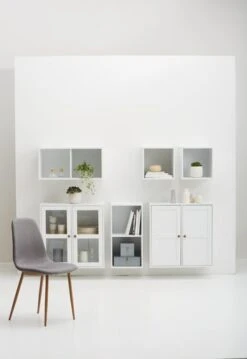 Vitrine SKALS Portes En Verre Blanc -Intérieur Chic 129257 1