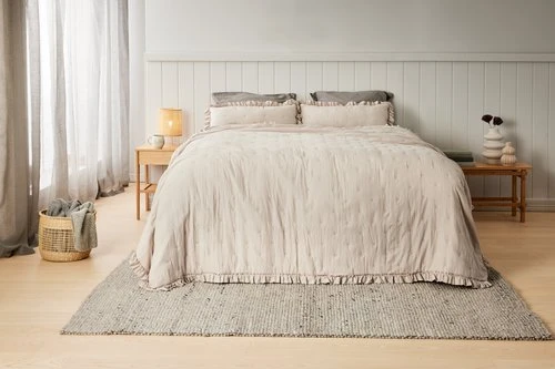 Couvre-lit DUNHAMMER 220x240 Beige 2 Couvre-lit DUNHAMMER 220x240 Beige – Image 2